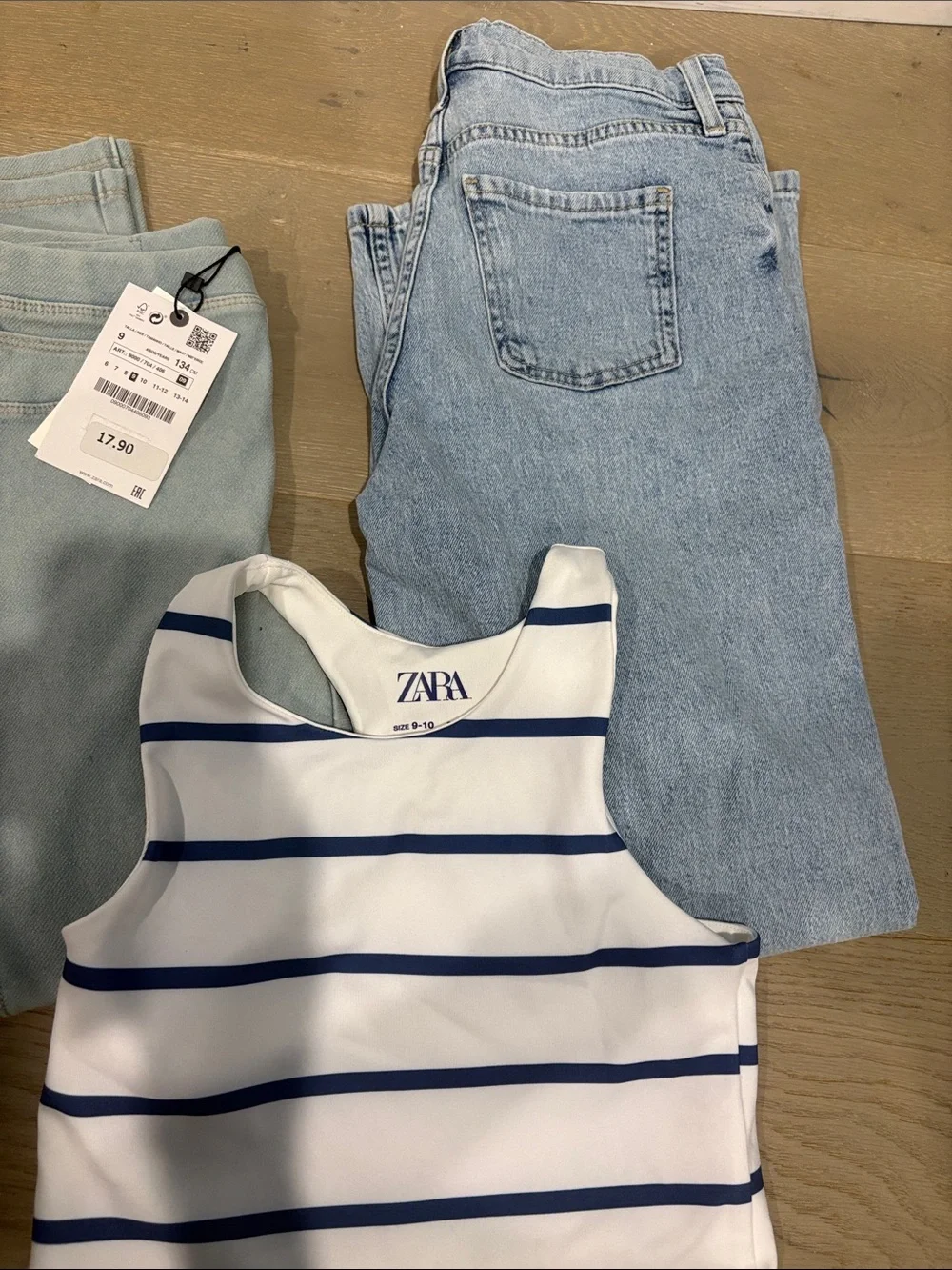 Zara girls Lot White and Navy Striped Crop Top